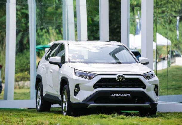 RAV4榮放